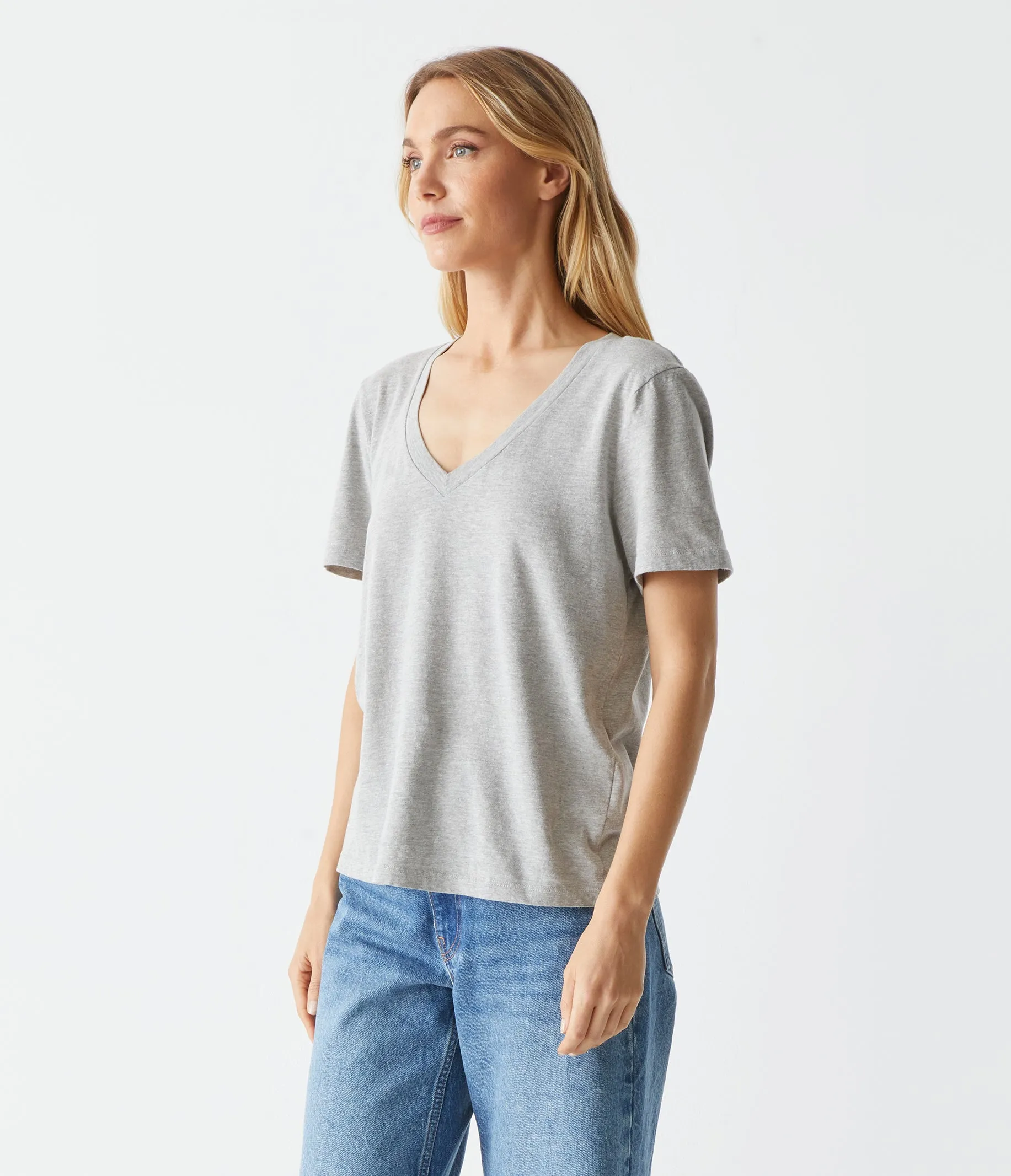 Daria V-Neck Tee