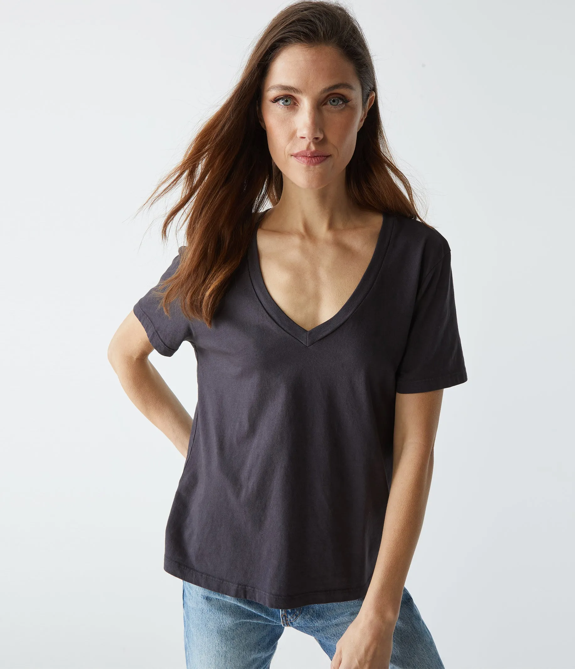 Daria V-Neck Tee