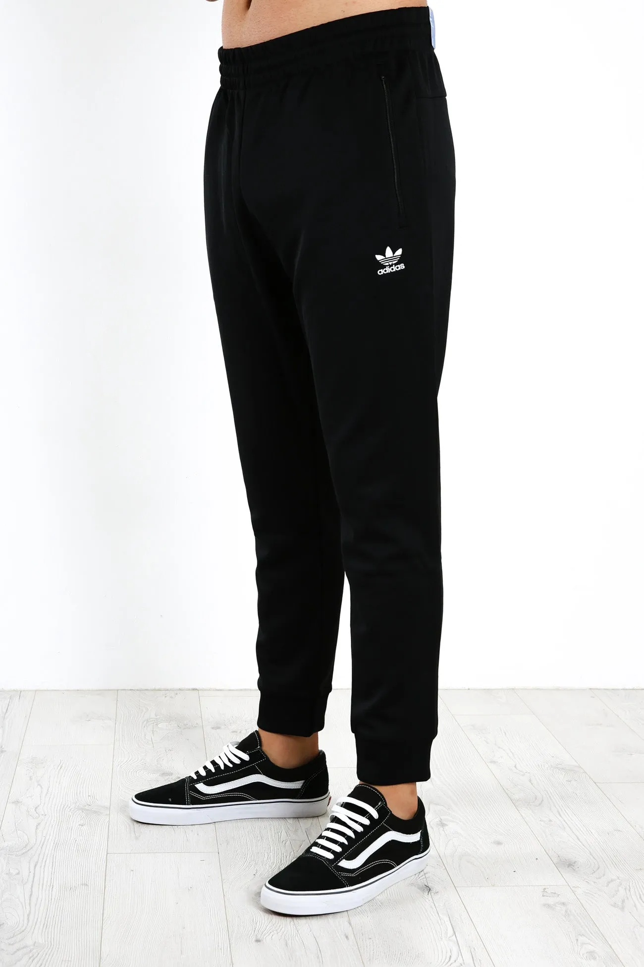 Trefoil Essentials Track Pants Black